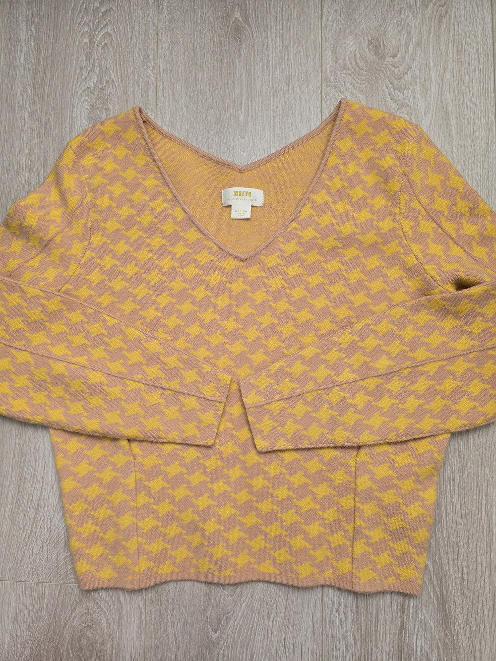 MAEVE By Anthropologie Cream and Yellow Houndstooth V-Neck Sweater Size M Y2K - Picture 9 of 9
